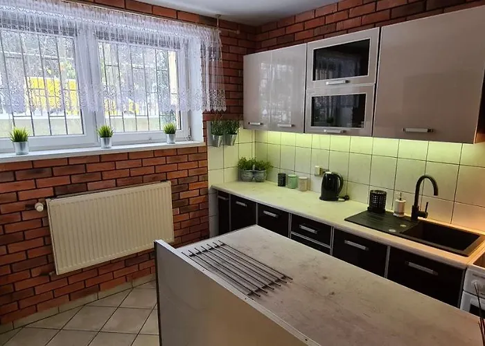 Apartment Quiet Basement *