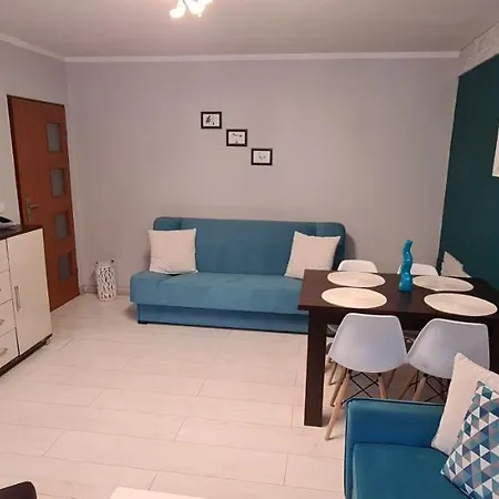 Quiet Basement بوزنان