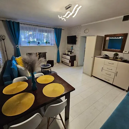 Quiet Basement Appartement *